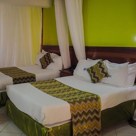 67 Airport Hotel Nairobi Mlolongo Екстер'єр фото