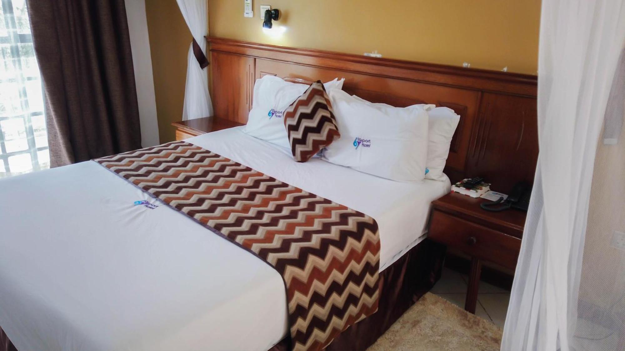 67 Airport Hotel Nairobi Mlolongo Екстер'єр фото